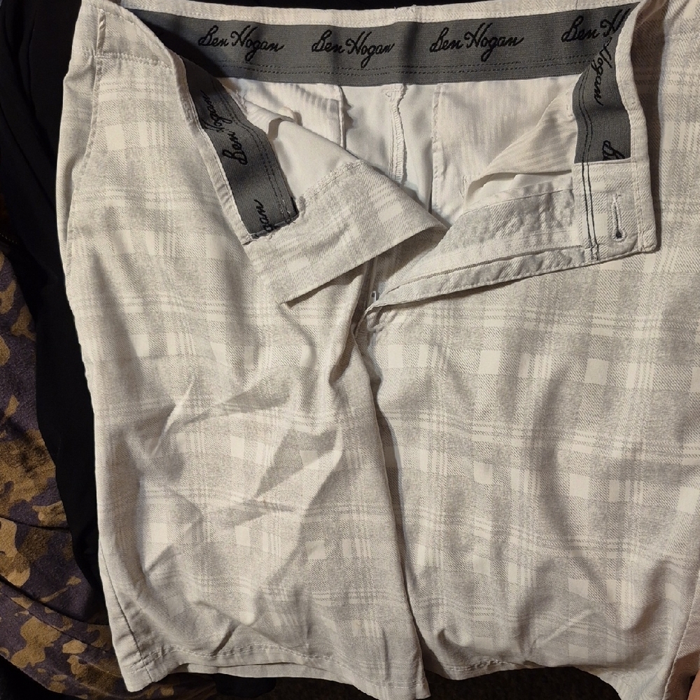 Ben Hogan White Plaid Shorts